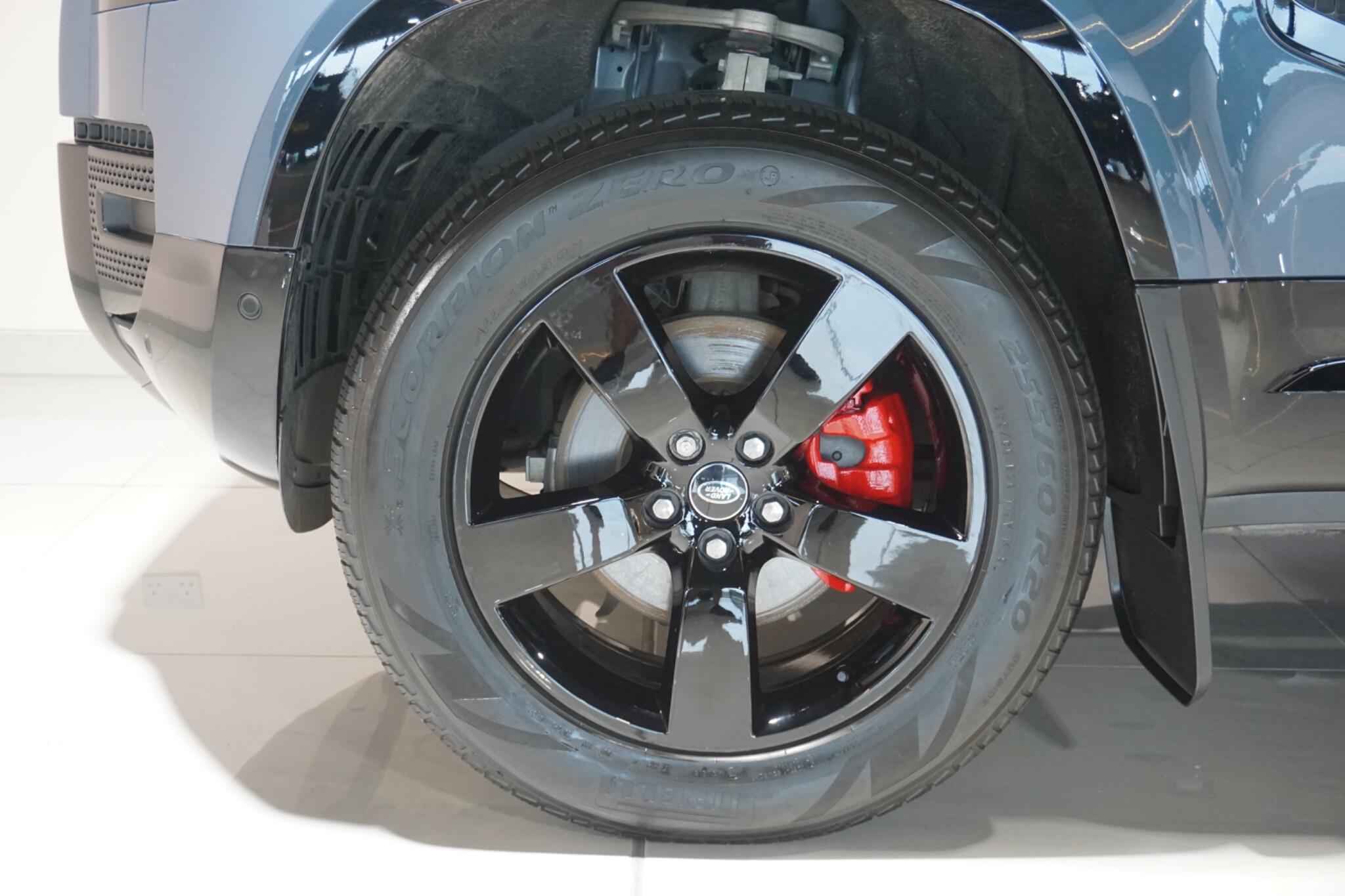 Land Rover Defender 90 3.0 D250 MHEV X-Dynamic HSE SUV 3dr Diesel Auto 4WD Euro 6 (s/s) (250 ps)